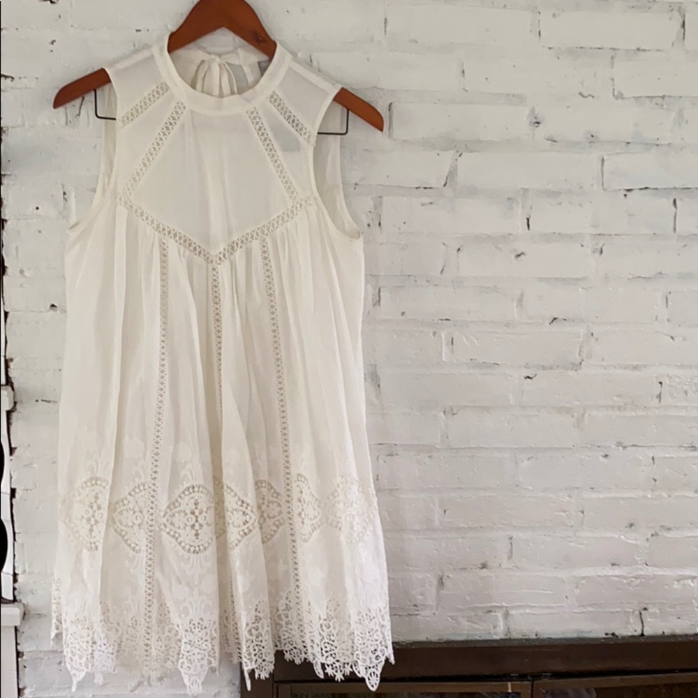 🤰🏻ASOS maternity lace off white halter dress
